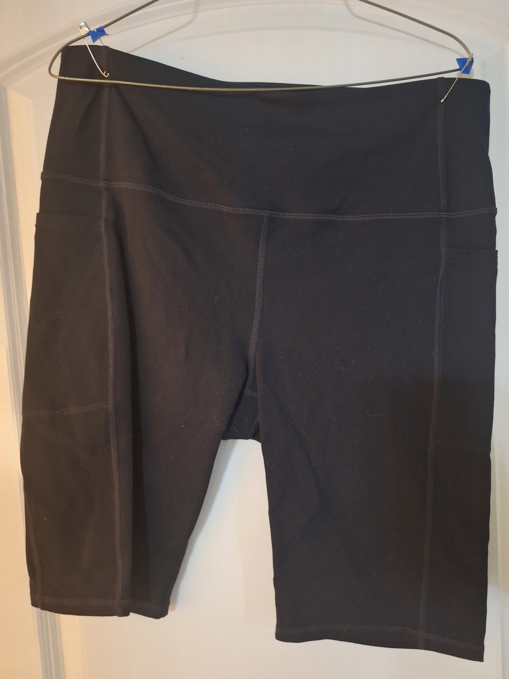 Skechers Black High-Rise Bike Shorts with Side Pockets